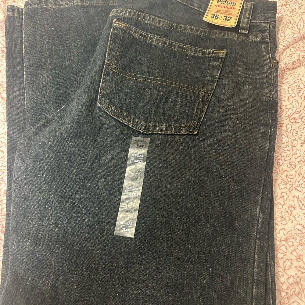 Men's Relaxed Fit Jeans in Dark Gray